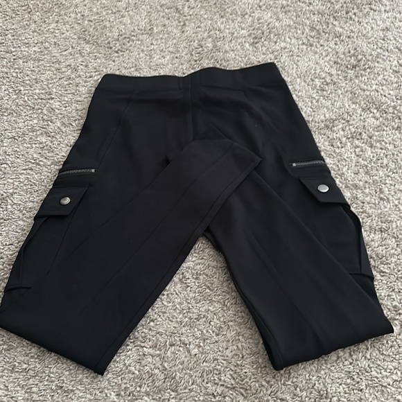 Women’s Express Leggings with Pockets Size XS - Picture 4 of 10